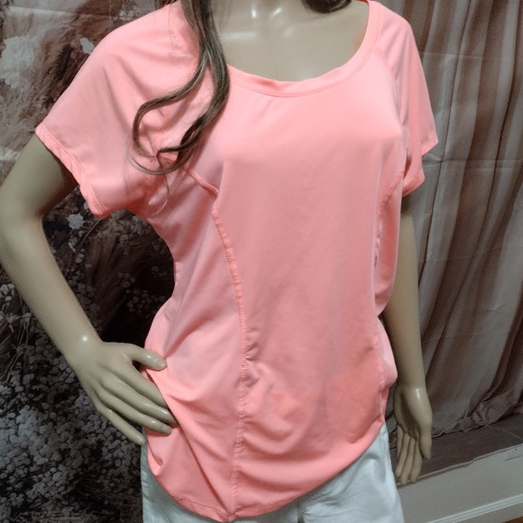 Marika Women's Large Light Peach/Pink Stretch Mesh Activewear Workout Top - Picture 1 of 6